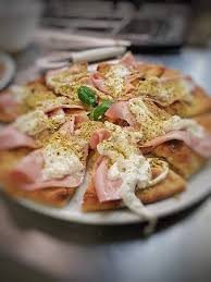 Focaccia con mortadella e pistacchi. Focaccia Mortadella Stracchino E Pistacchio Foto Di Madama Marina Monte Compatri Tripadvisor