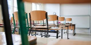 Femme de m?nage ?tablissement scolaire. Fermeture Des Ecoles Parents Au Bord De La Crise De Nerfs Le Point