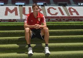 Tomás Pina: «Me ilusiona llegar al 'playoff' tanto como cuando jugué la  Europa League»