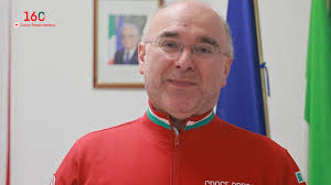 Mario è un volontario della Croce Rossa Italiana Comitato di Varese e,  durante l'emergenza sanitaria, ha sempre supportato il suo Comitato. Il  Covid però lo ha costretto in isolamento per cinquanta lunghi