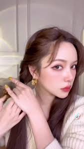 ម៉ូតសក់សុភាពតែស្អាតទាក់ទាញ