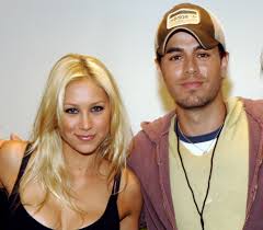 Julio iglesias is world music singer. Who Has A Higher Net Worth Enrique Iglesias Or Anna Kournikova Sahiwal