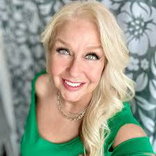 Five sexy seductive ladies 🤩🤩🤩🤩🤩