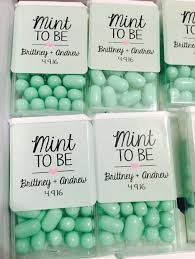 Super Tip Para Obserquiar A Tus Invitados Les Encantara Boda Invitados Wedding Gift Favors Diy Wedding Favors Unique Wedding Favors