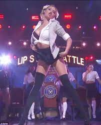 Kate Upton Performs Britney Spears Hit One More Time Daily Mail Online