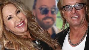 Alex hinterlässt eine frau und zwei söhne. Carmen Geiss Typveranderung Fan Robert Sieht Aus Wie Harald Gloockler Bunte De