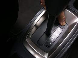 When it has to do with the gearbox, a burning smell can be caused by transmission fluid overheating. Inilah Fungsi Shift Lock Pada Kereta Auto Yang Ramai Tak Tahu Dapat Elak Kereta Terbang Sebenarnya Remaja