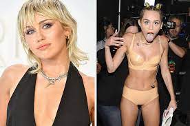 Последние твиты от miley ray cyrus (@mileycyrus). Miley Cyrus Opened Up About Being Body Shamed After Her 2013 Mtv Vmas Performance