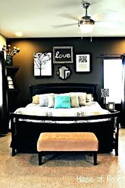 Maximize its romantic potential by decorating it where you can be yourselves, in style. Simple Bedroom Ideas Couples Decor Best Couple Wall Decorating Married Bac Ojj