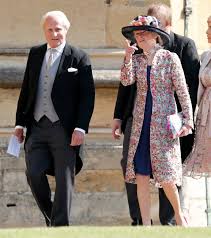 11 şubat 1957 doğumlu) diana'nın iki büyük kız kardeşinden biri , galler prensesi , diğeri leydi sarah saygıdeğer laura jane fellowes (19 temmuz 1980); Two Strangers On Boy S Feast Meghan And Harry Found The Ideal Way To Honor Lady Diana