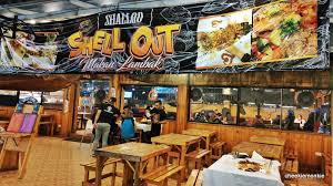 Thistle johor bahru, johor bahru. Cheekiemonkies Singapore Parenting Lifestyle Blog Eating Seafood Off The Table With Your Bare Hands Is Super Cheap At Kilang Bateri Jb Cheekie Monkies