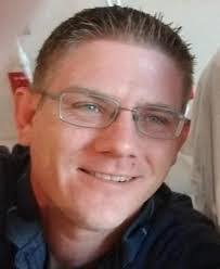 Lorena Schaffer's Instagram, Twitter & Facebook