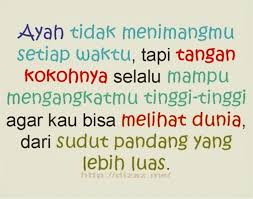 Ketika semua orang menghina dan menjauhimu dengan kekalahanmu tapi saat itu ibumu tidak pernah menjahui ataupun malu untuk tetap. Kata Kata Mutiara Untuk Anak Pertama