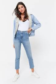 Transition from day to night in these jeans easily by trading your sneakers for heels and putting on some lipstick. 16 Best High Waisted Jeans For Women 2020 High Waisted Denim