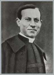 Portrait de l'abbé Roger Derry, résistant du réseau Saint-Jacques  (retirage)