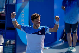 There he won his first grand slam main draw match, beating dudi sela in straight sets. Diego Schwartzman Tennis Player Profile Itf