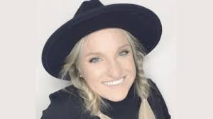 Bryan Hills and Alyssa Torres acquire 326 Eastland Court, Naperville