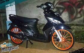 Tapi apa jadinya jika sepeda motor yang diedit tak hanya terlihat bagus saja, melainkan juga gokil dan keren. 250 Modifikasi Motor Matic Terkeren 2021 Honda Yamaha Suzuki Otoflik
