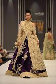 55 Indian Wedding Guest Outfit Ideas What To Wear To Indian Wedding Indian Wedding Guest Dress Pakistani Wedding Outfits Bride Clothes