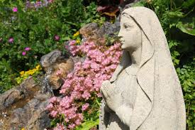 Sep 27, 2017 · higanbana flowers are blooming so as to surround the tombstone is we think in was easy to be had a very sinister image. Bible Garden Plants How To Make A Biblical Flower Garden