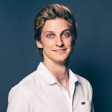 Matthew Carl's Instagram, Twitter & Facebook