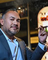 🔑 My 3 Daily Non-Negotiables These are the things I commit to every single  day, no matter what. They keep me grounded, focused, and moving forward.  What are YOURS? #dailyhabits #successmindset #nonnegotiables #