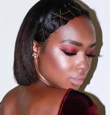 Short hairstyles for women with triangle faces. 20 Best Accessories For Short Hair In 2021