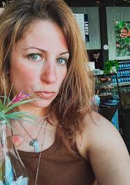 Airplant in glass, what's its name?