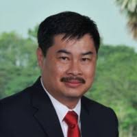 Hui Gow Email & Phone Number