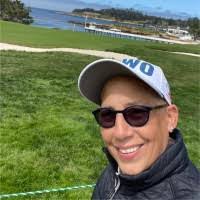 Karen Pompa's Instagram, Twitter & Facebook