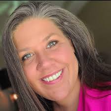 Anyone close to Auburn, AL? Looking for a male, ready by Christmas!