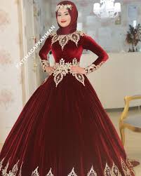 Guzel Kina Kizimiz Busrayavuz57 Aksesuar Dilamedmoda Gelinbasi Gelinsaci Gelin Gelinlik Tesettu The Dress Musluman Elbisesi Moda Kiyafetler