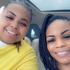 Cozetta & Ashley Fan Pg