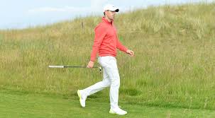 Trying to figure out the proper golf grip? Spectator Takes Swing Of Rory Mcilroy S Club At Scottish Open
