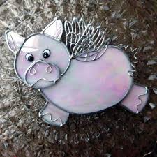 Pink Flying Pig Stained Glass Suncatcher Etsy Stained Glass Ornaments Stained Glass Stained Glass Patterns
