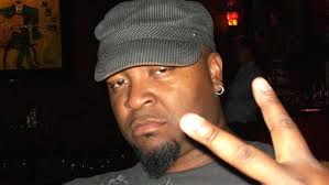 Myron Howell's Instagram, Twitter & Facebook