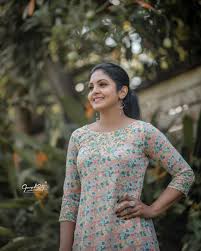 Moreover, please follow our website for latest indian actress hd images, movie updates, cast and crew. Malayalam Serial Actress Gayathri Arun New Photoshoot Photos Hd Images Pictures Stills First Look Posters Of Malayalam Serial Actress Gayathri Arun New Photoshoot Movie Mallurepost Com