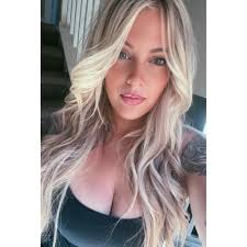 Who is a good hair extension specialist in Loveland?