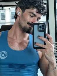 I'm blue dahbahdeedahbahdie