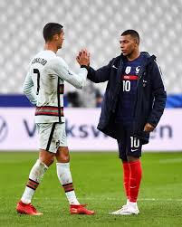 Kylian mbappé 39 s perfect reaction after being compared to cristiano ronaldo oh my goal. Cr7 Mbappe Online Shopping