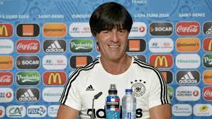 And what's worse is that people on twitter are pointing out this is apparently part of a larger scratching and smelling thing that löw appears to do a lot. Euro 2016 Diary Low Sorry For Scratch And Sniff Fourfourtwo