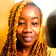 Chris Brown desactiva sus redes sociales tras críticas y teorías de que  sería un "col*rista", es decir, sesgo y preferencia por el tono de piel (de  mujeres). ¡La mayoría de los comentarios