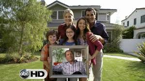 Modern family three funny families and their fab houses. Modern Family House Where Phil And Claire Dunphy Live Sells For 2 15 Million
