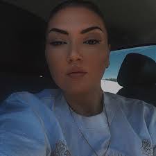 HAND SIGNED VINYL FOR $15.99 Let's gooooo