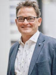 Robin Berner's Instagram, Twitter & Facebook