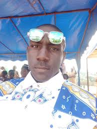 Aniniii les temps où la PS2 régnait encore 🤣🤣 À part le créateur du jeu  lui-même, je ne vois pas celui qui peut me vimba quand je prends Gohan  petit SSJ2.