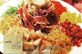 We blogged about the origin of yee sang in 2013 and you can read it here. Unique Yee Sang You Definitely Must Try This Chinese New Year 2019 Bites By Tableapp