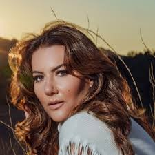 Sara Spicer Concerts & Live Tour Dates: 2025-2026 Tickets