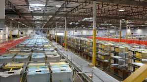 Amazon Says It S Hiring 3 200 In Memphis With A 100 Bonus For Being Vaccinated Memphis Business Journal