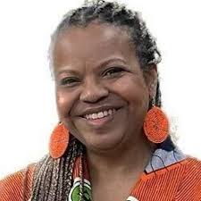 Donna Smalls's Instagram, Twitter & Facebook